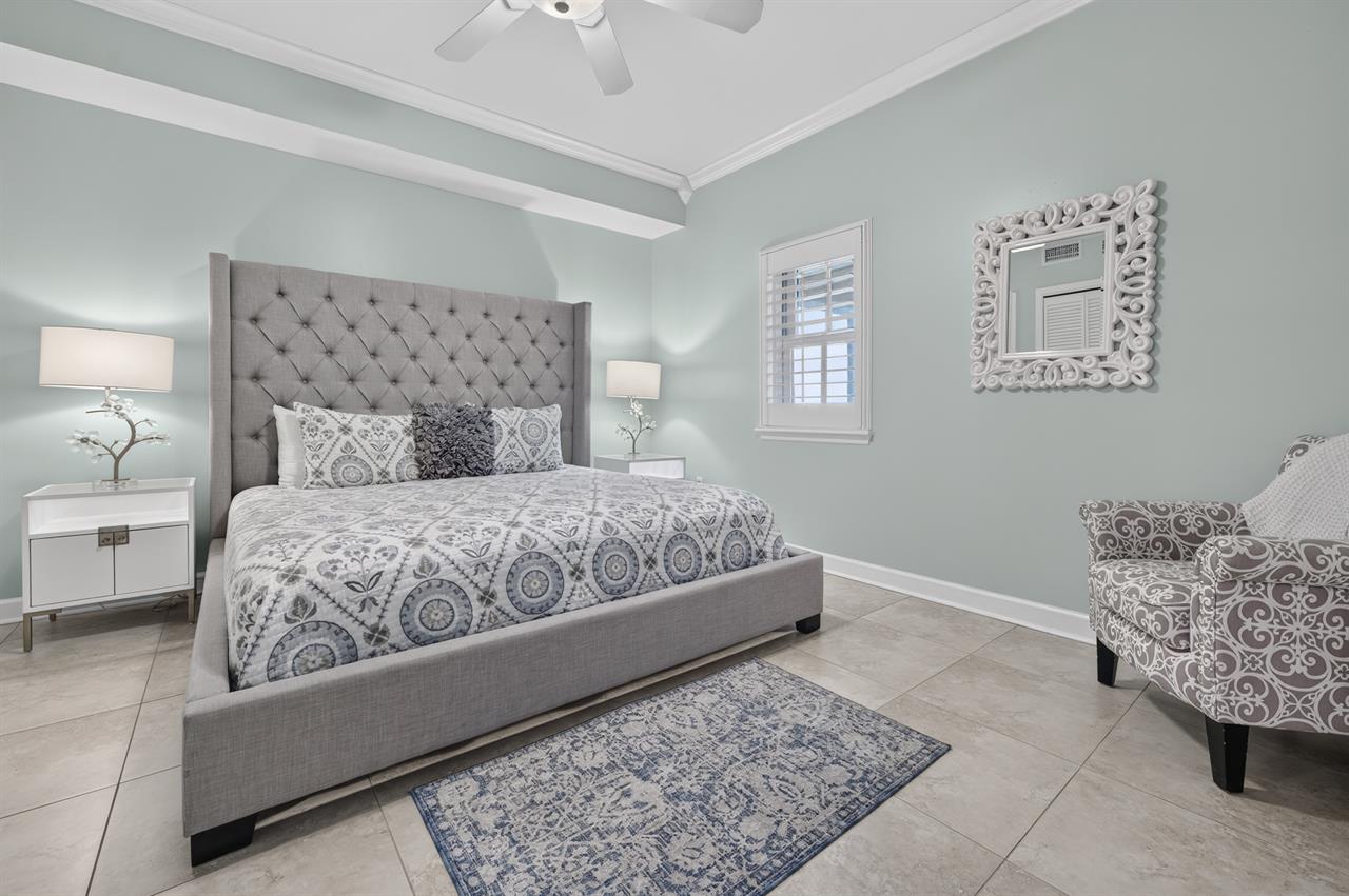 094Guest Bedroom Bside