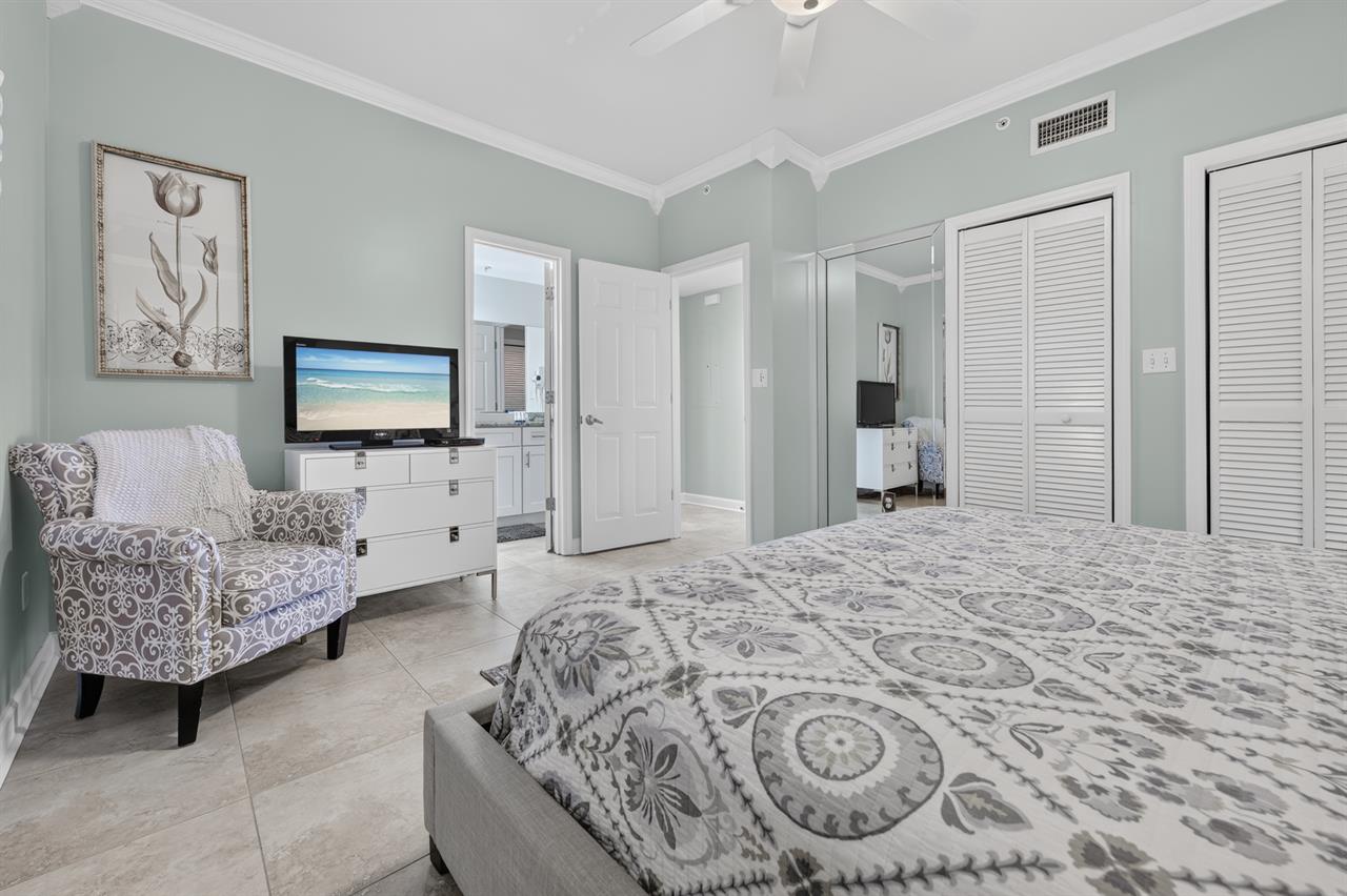 096Guest Bedroom Bside