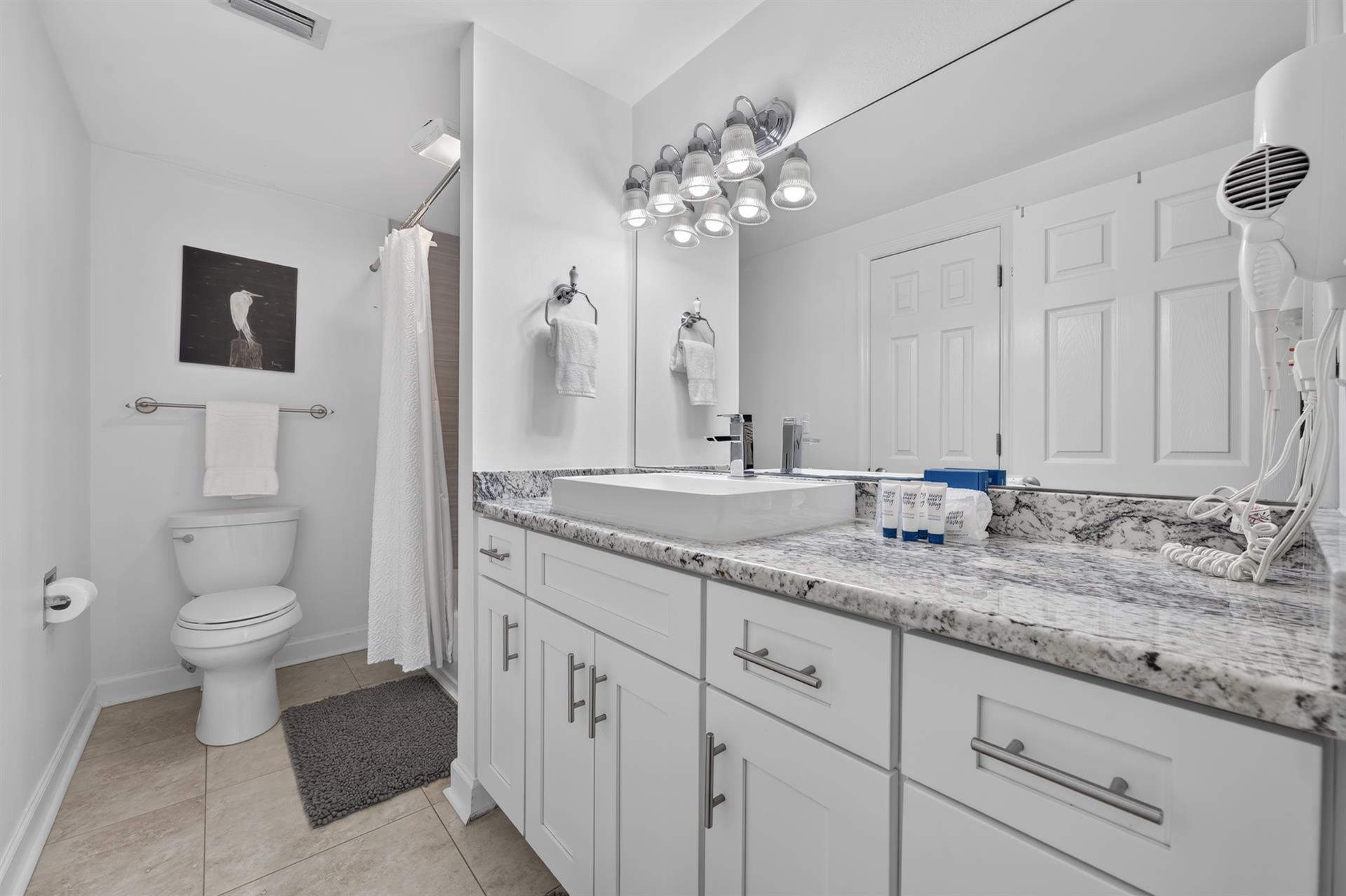099Guest Bathroom Bside
