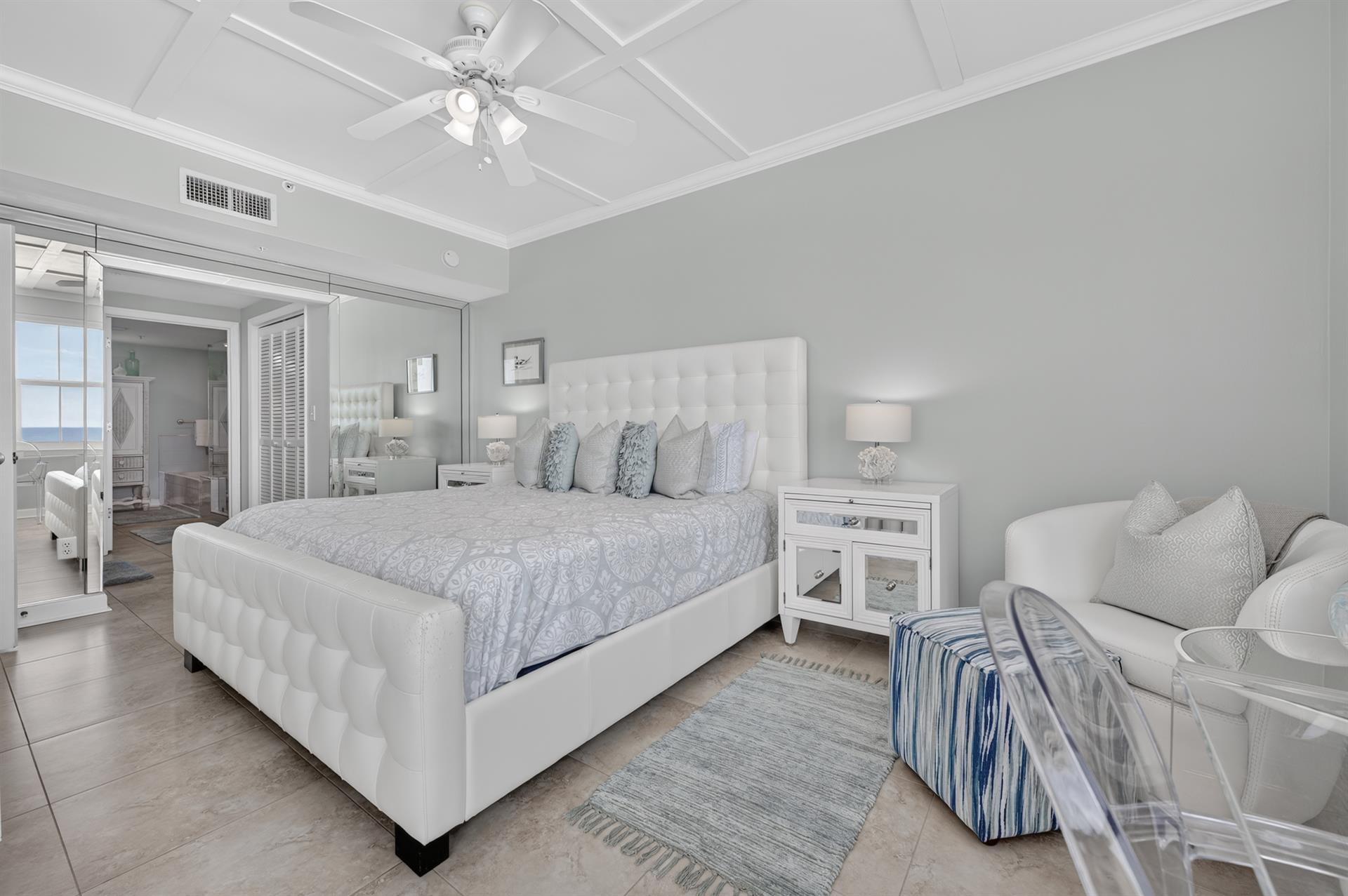 037Master Bedroom Aside