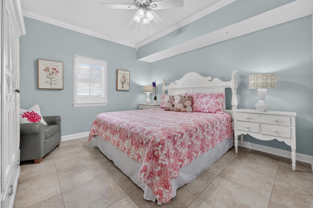 047Guest Bedroom Aside