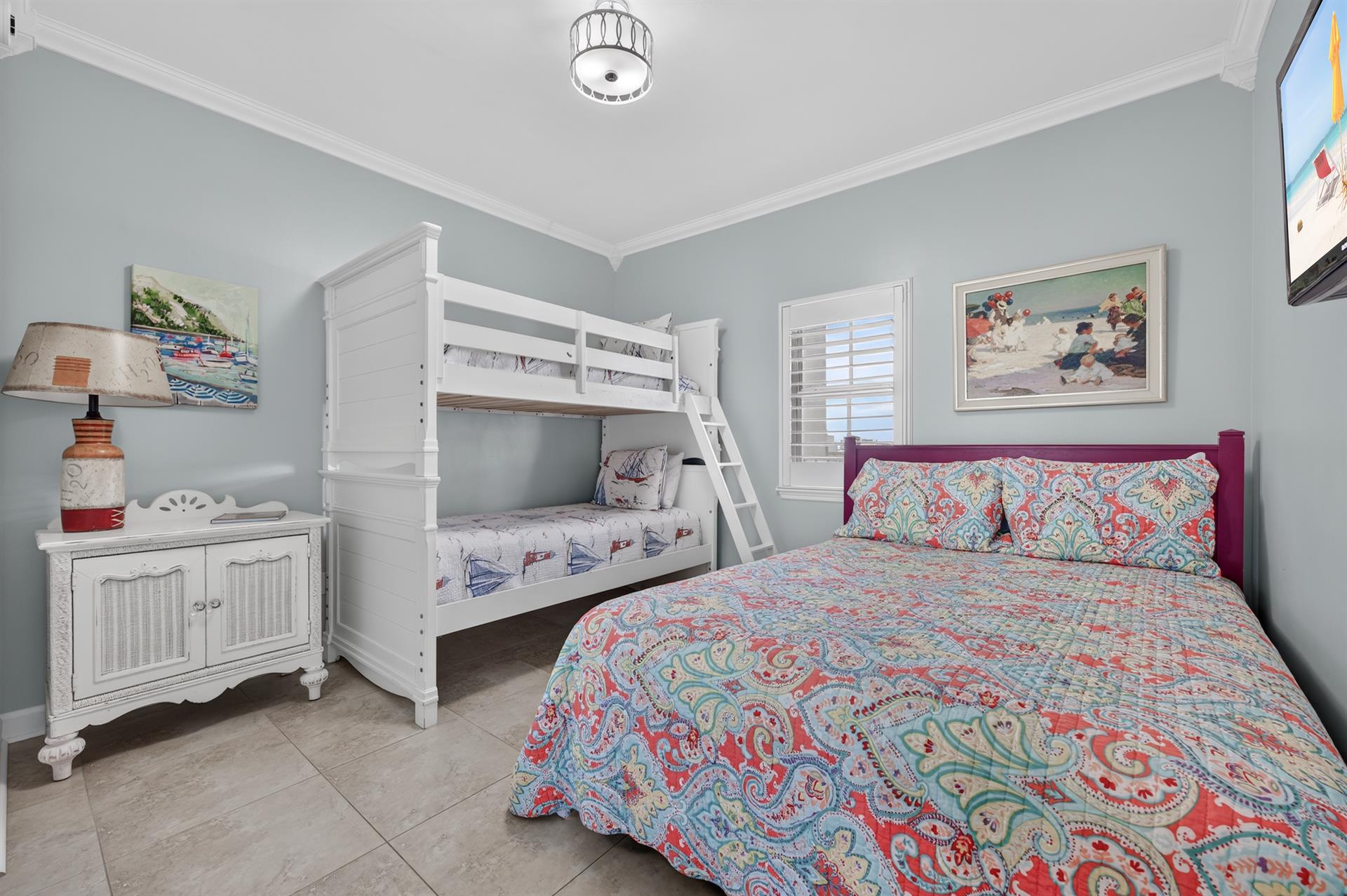 054Guest Bedroom 2 Aside