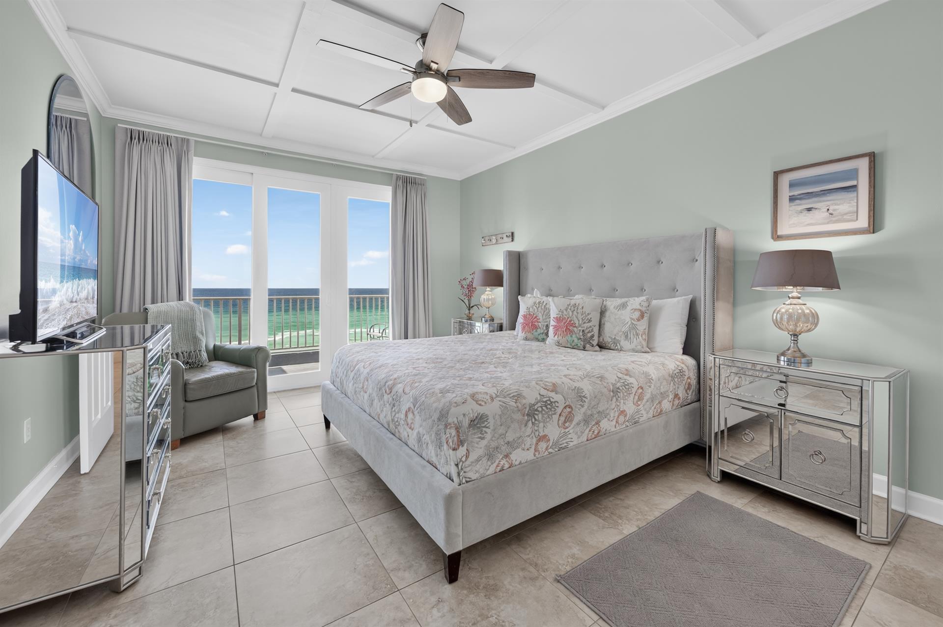 081Master Bedroom Bside