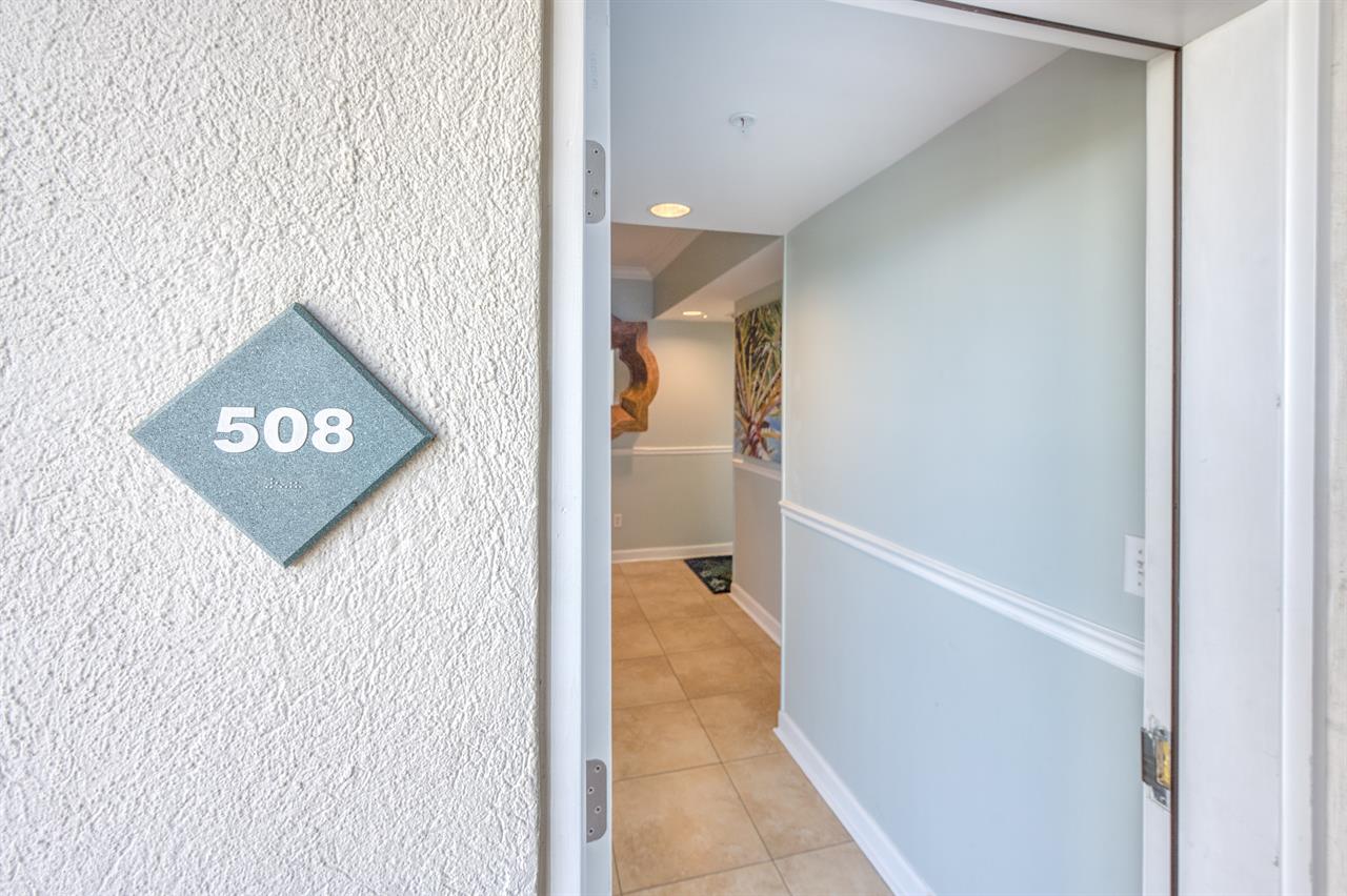 001Entryway