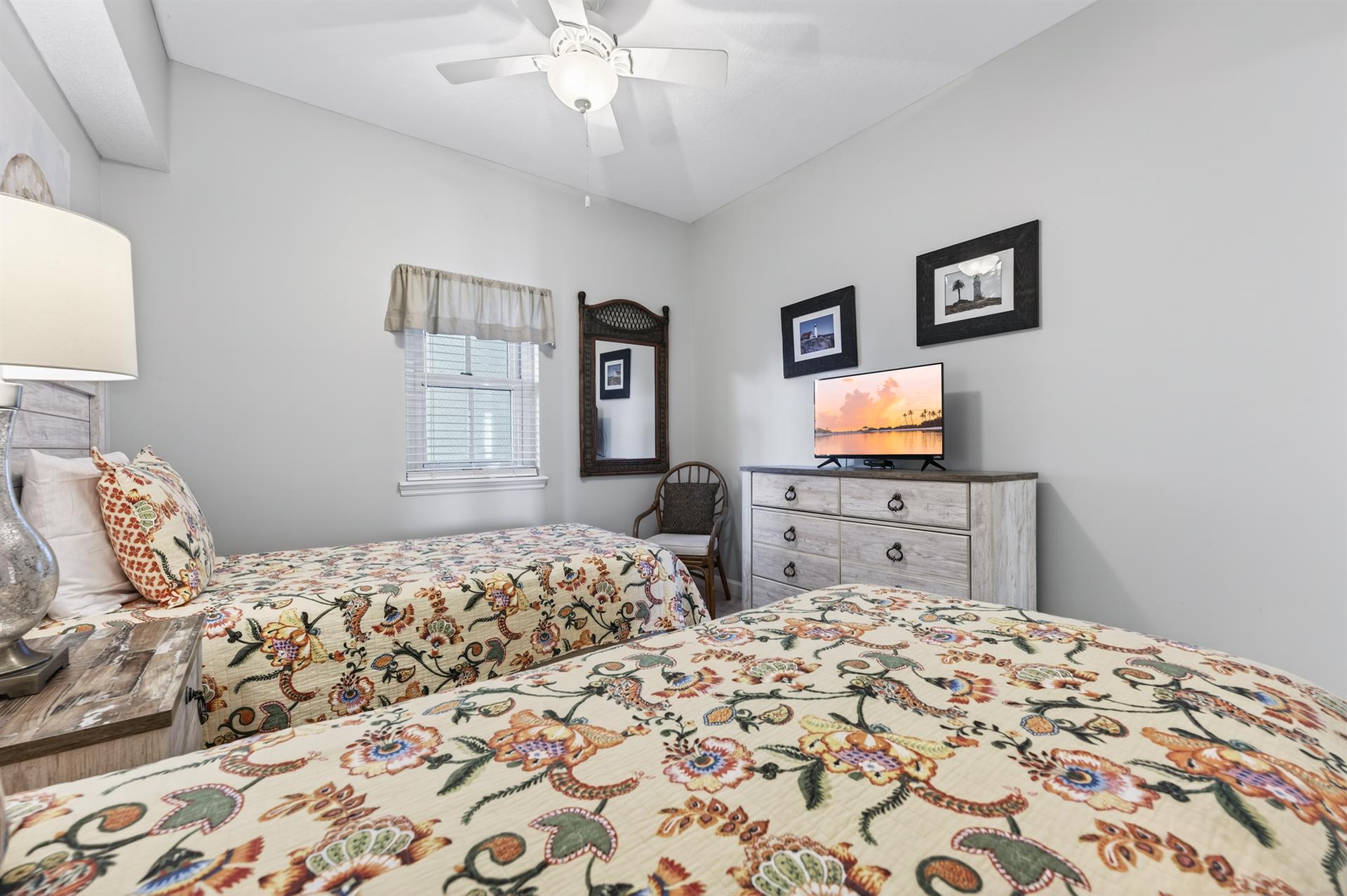21Guest Bedroom
