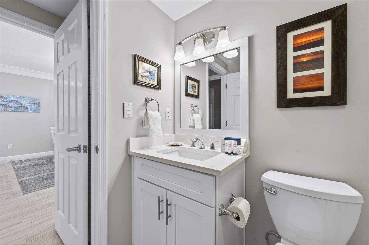 48Guest Bathroom