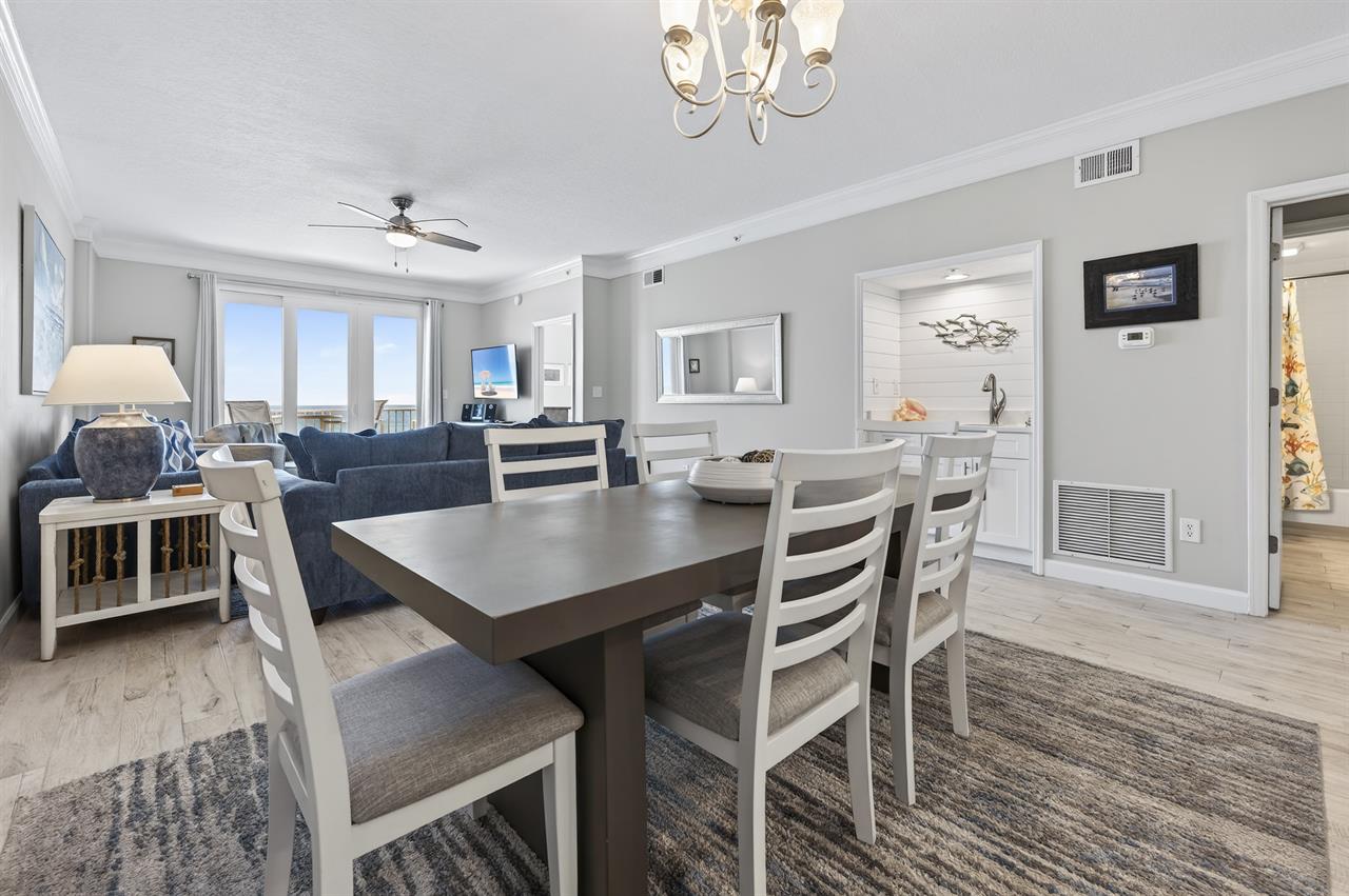 18Dining Area