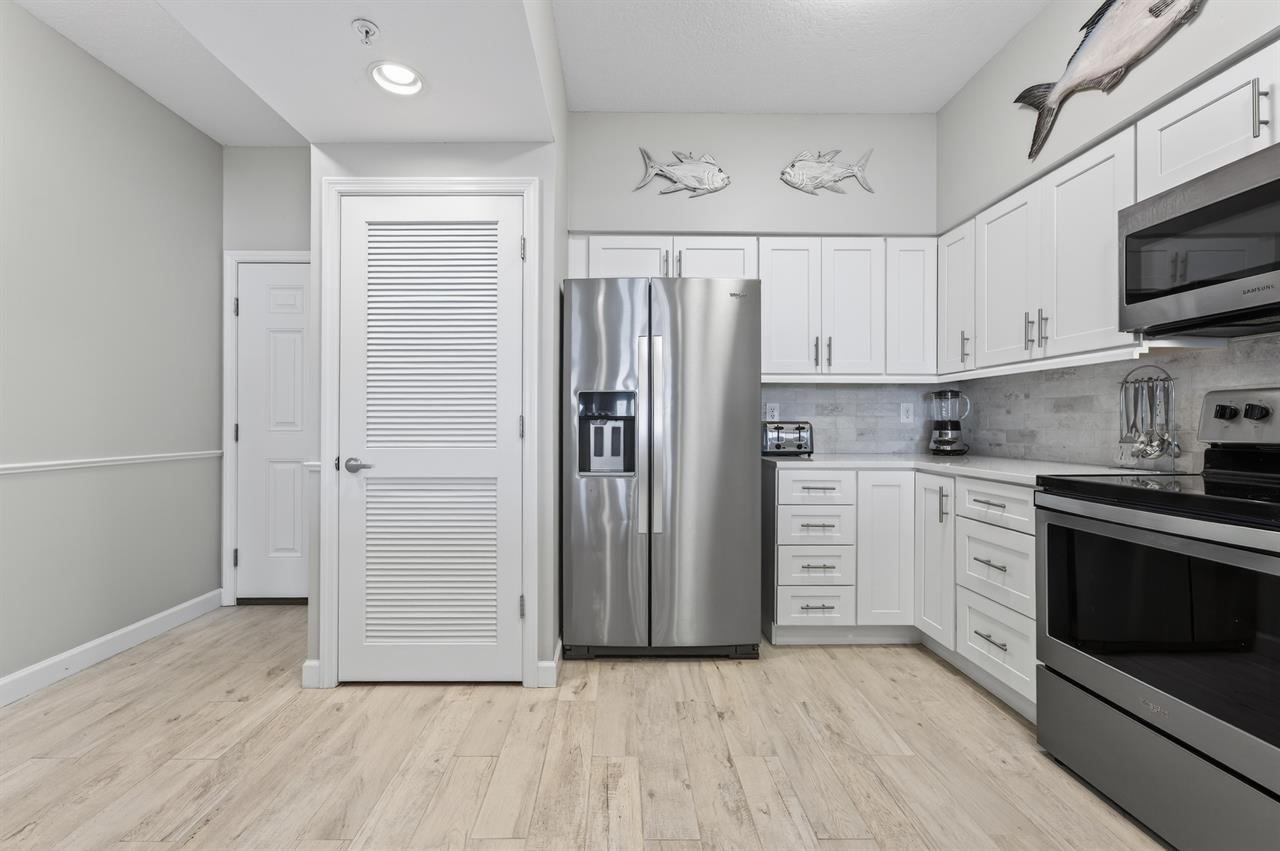 35Kitchen
