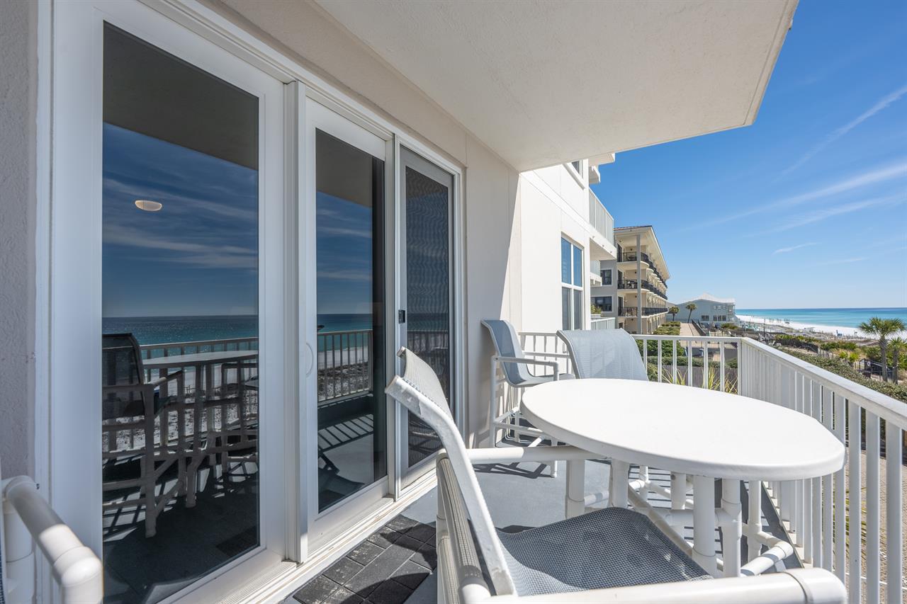 05Balcony