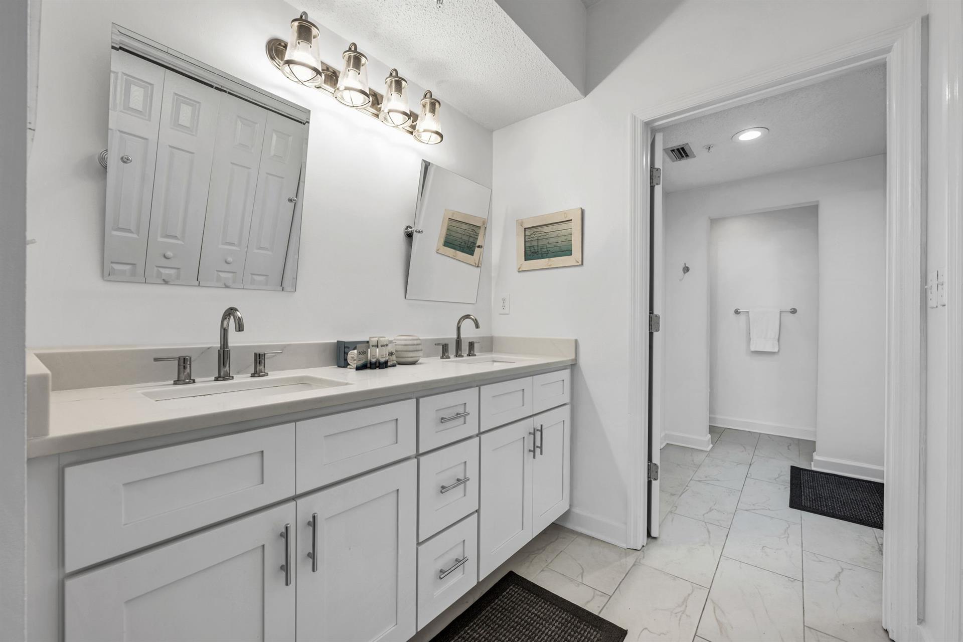 Master Bathroom  B Side