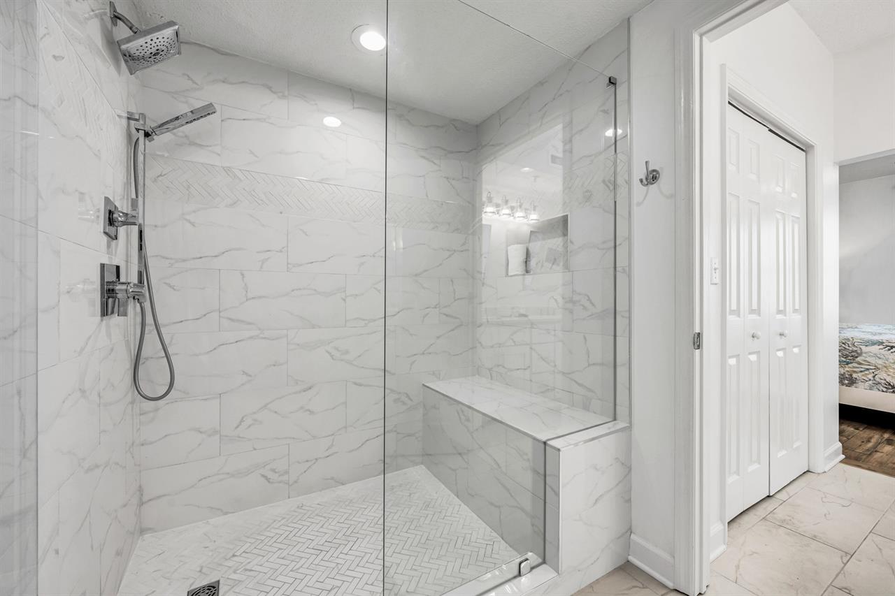 Master Bathroom  B Side