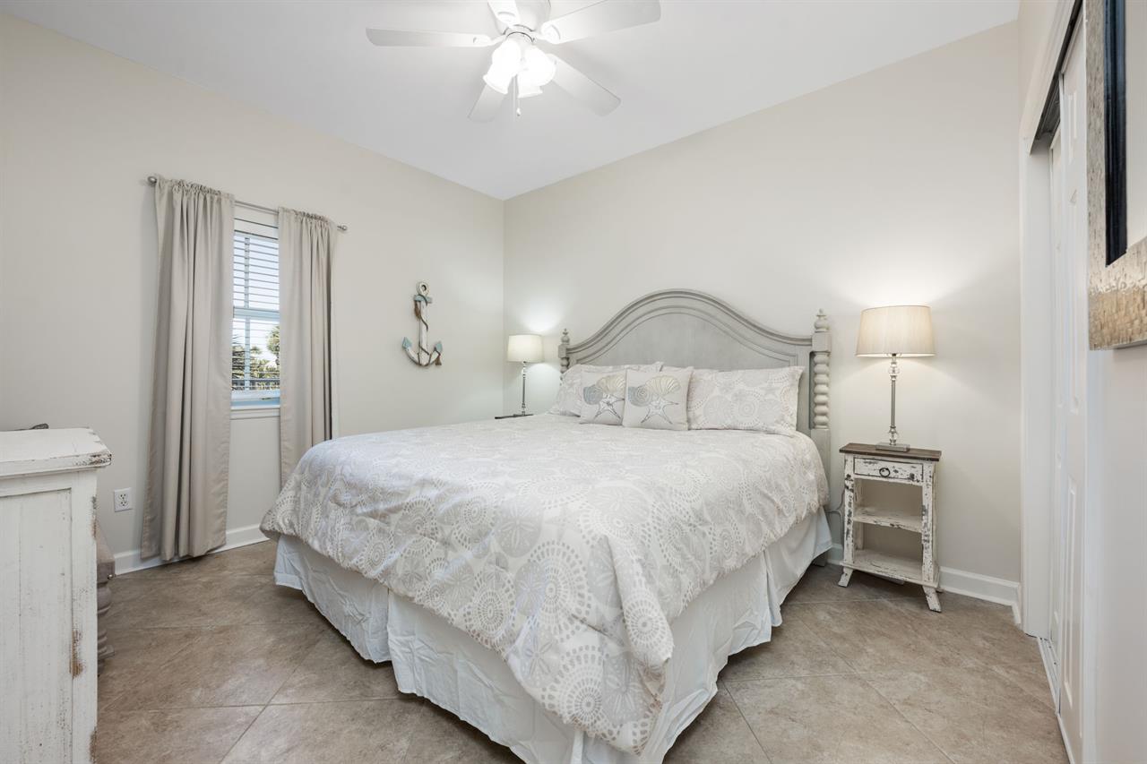 Guest bedroom 1