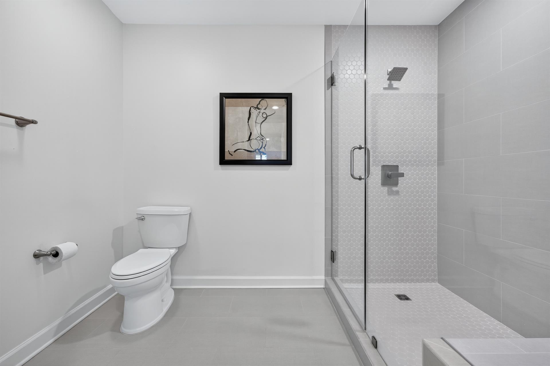 208A  Master Bathroom