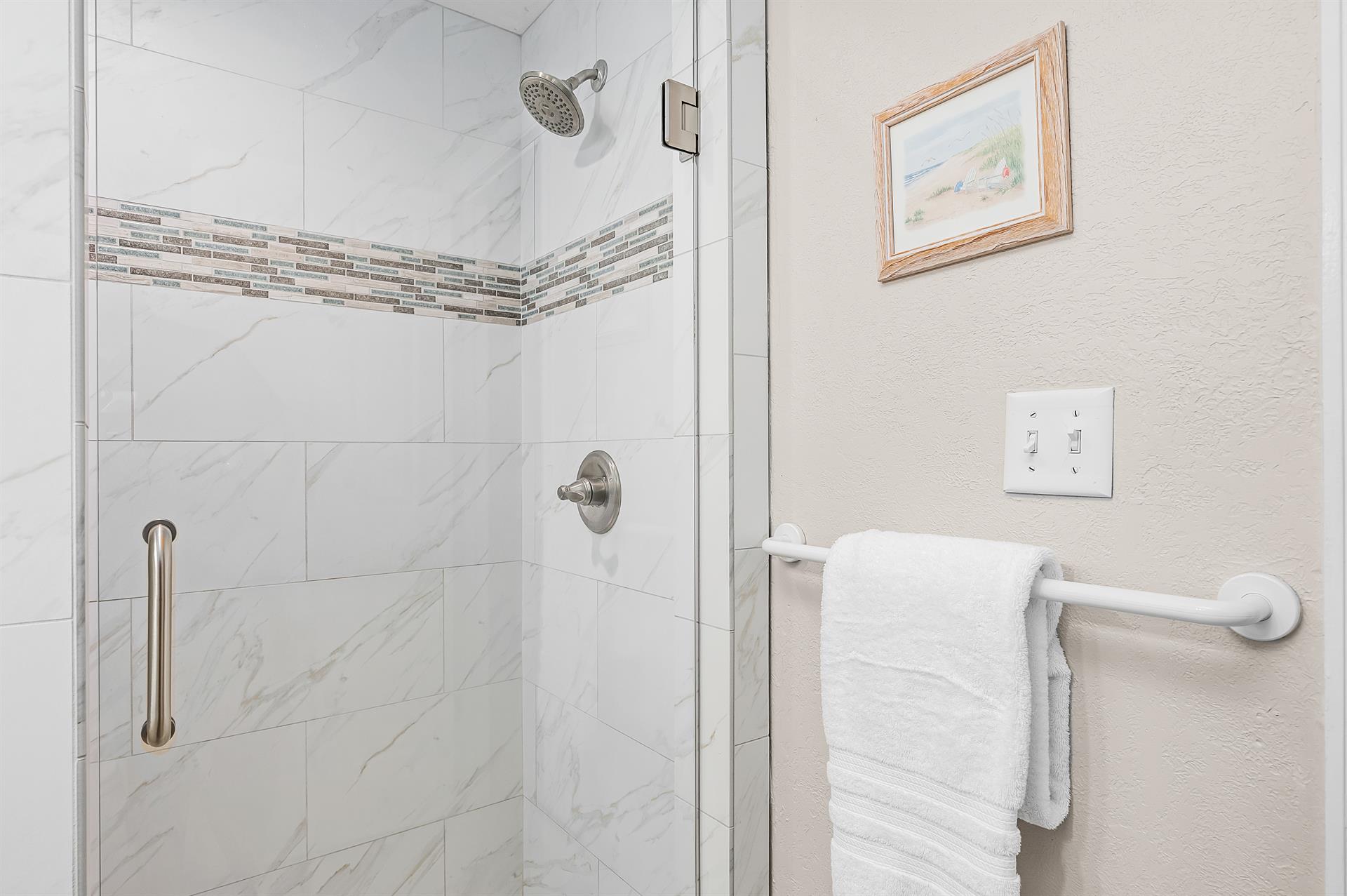 Guest Bathroom 2