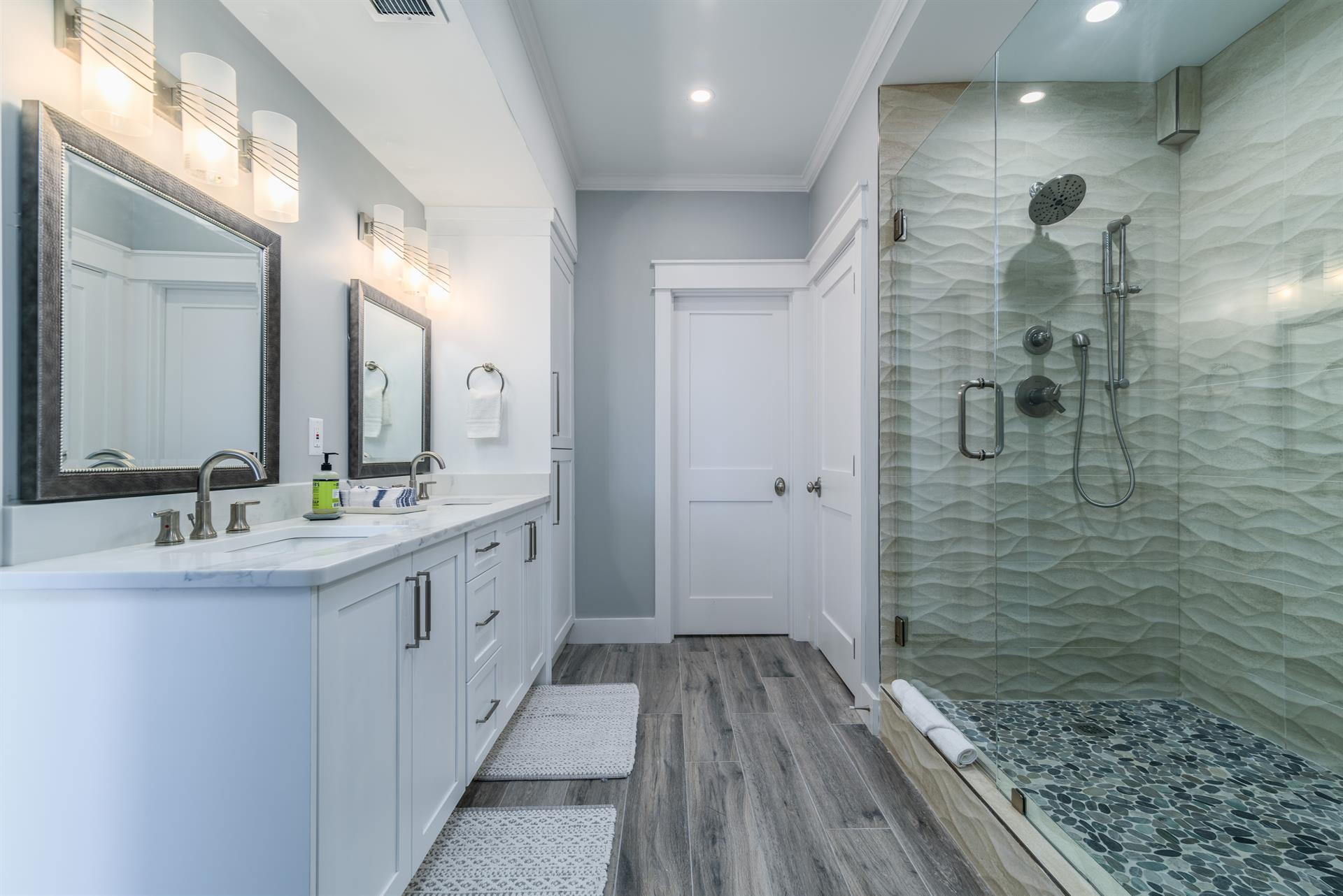 Master Bathroom  2nd Floor