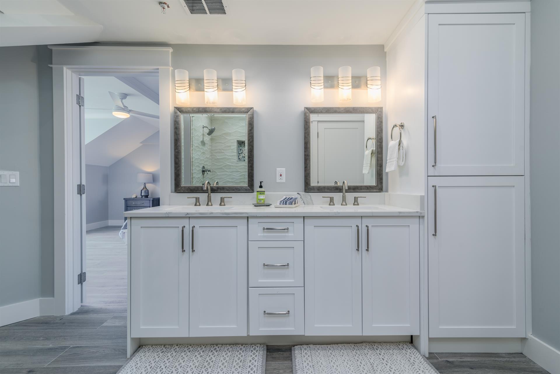 Master Bathroom  2nd Floor