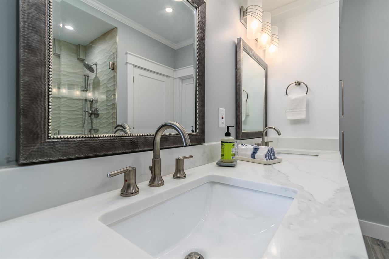 Master Bathroom  2nd Floor