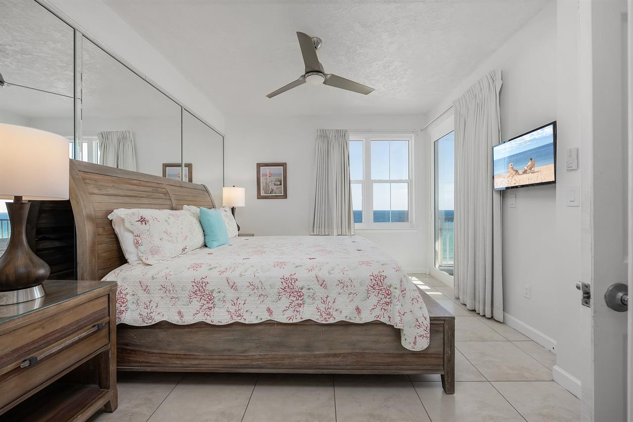 Master Bedroom  1st floor