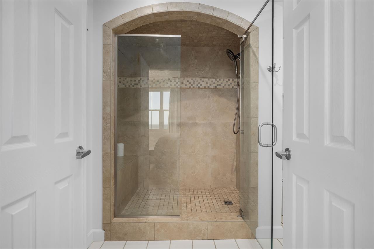Master Bathroom  1st floor