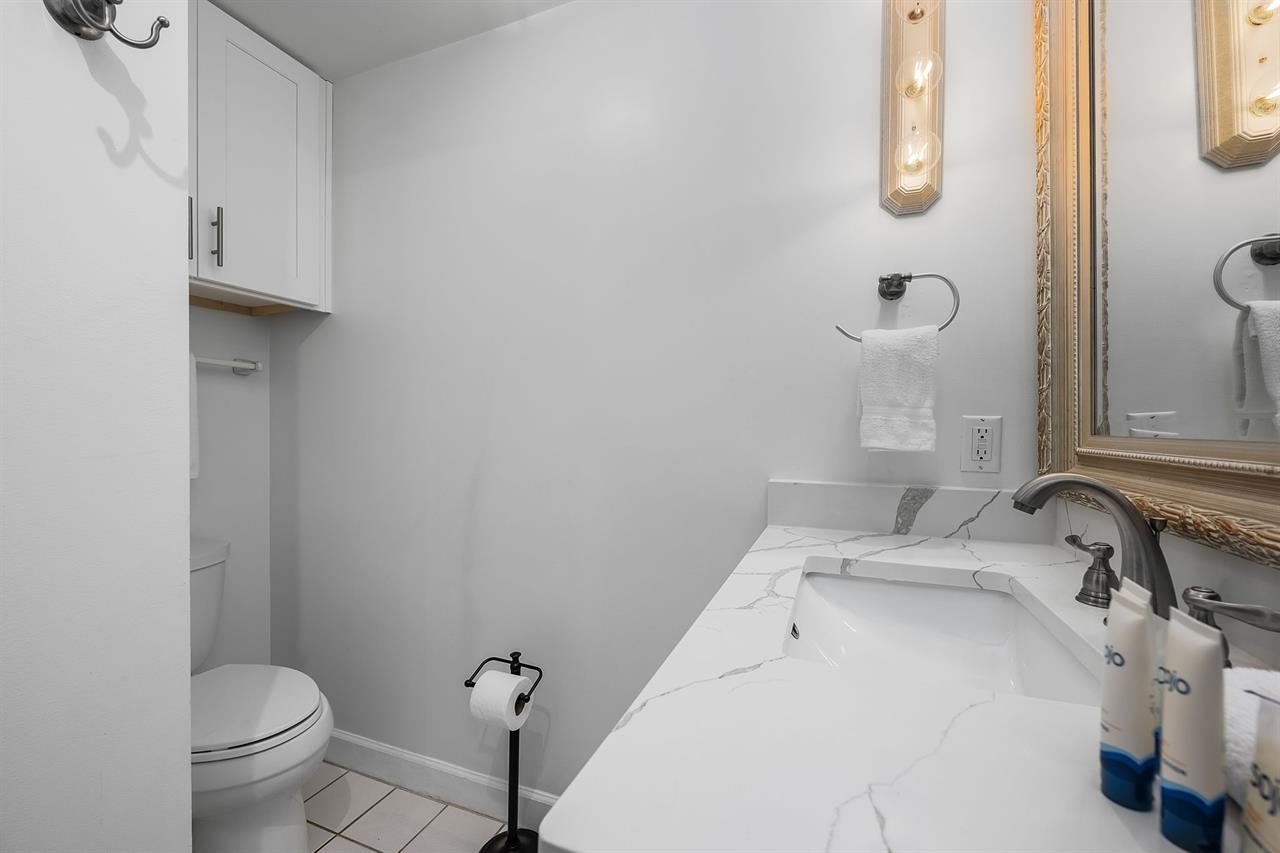 Master Bathroom  1st floor