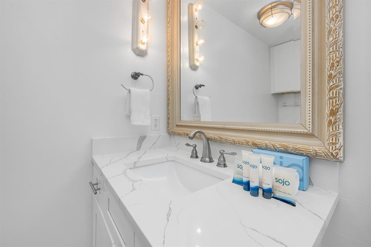 Master Bathroom  1st floor