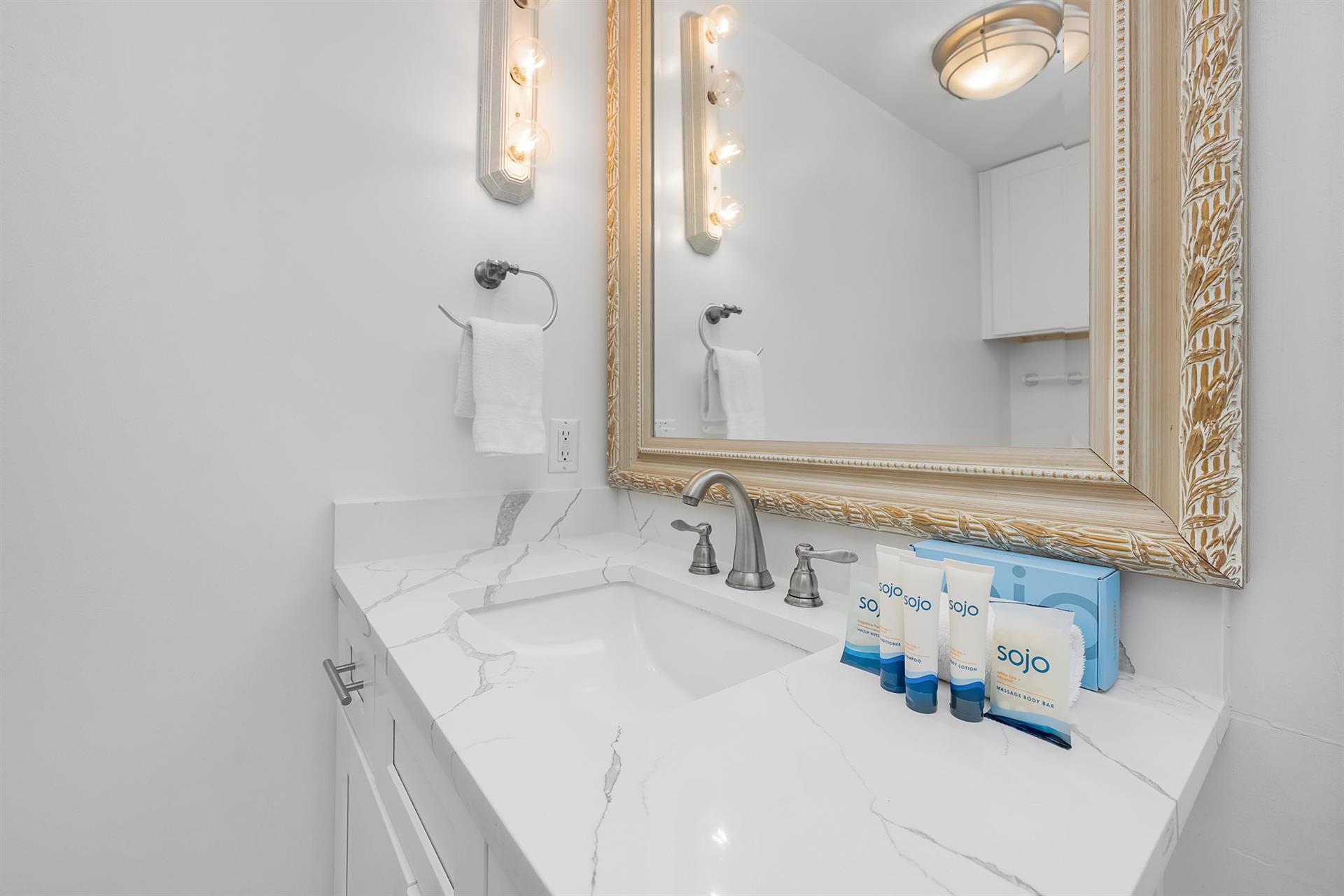 Master Bathroom  1st floor