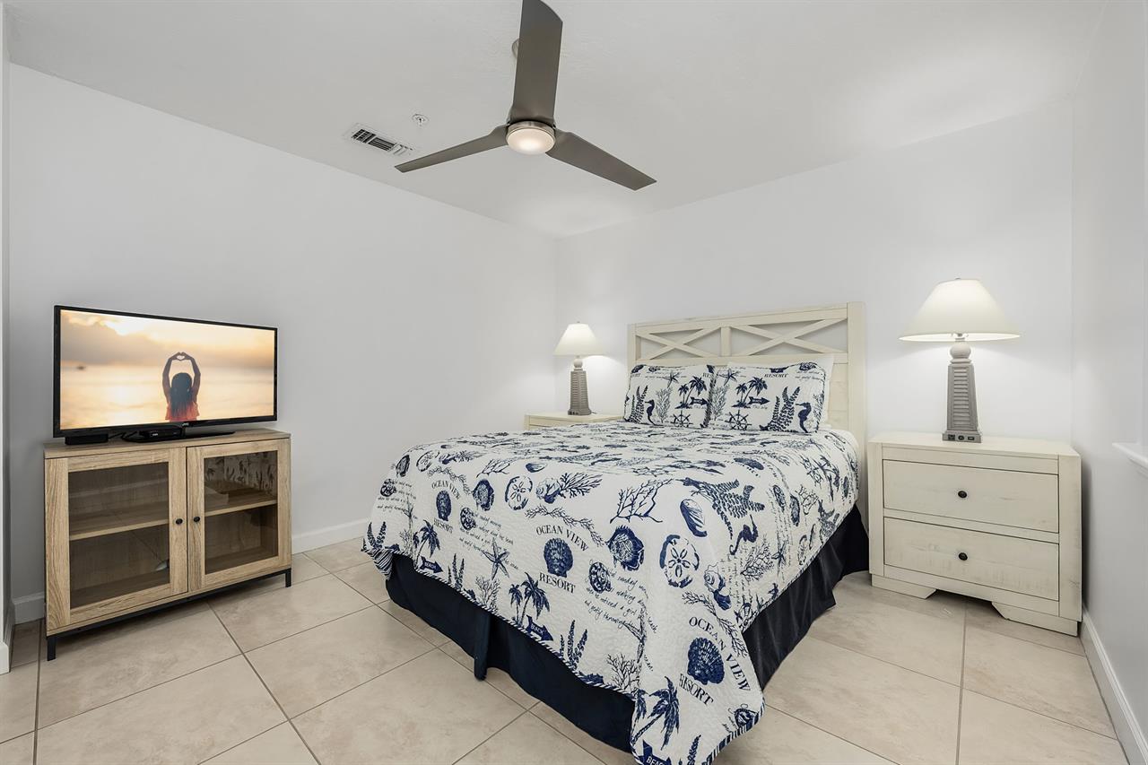 Guest Bedroom  1st floor
