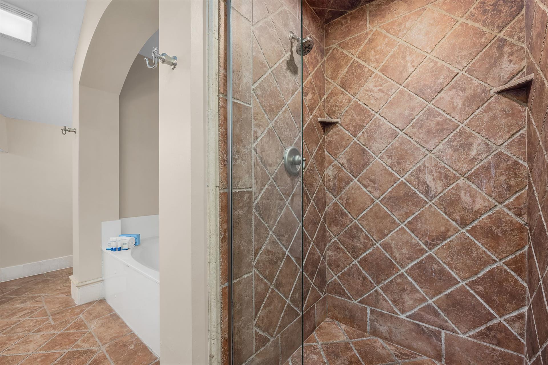 Master Bathroom  2nd floor