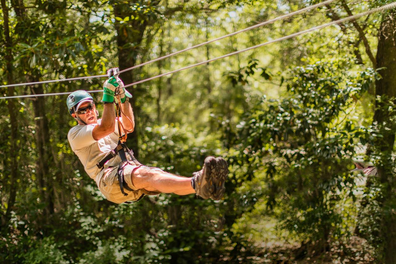 118061 Src4474adventureunlimitedzipline_02632 B