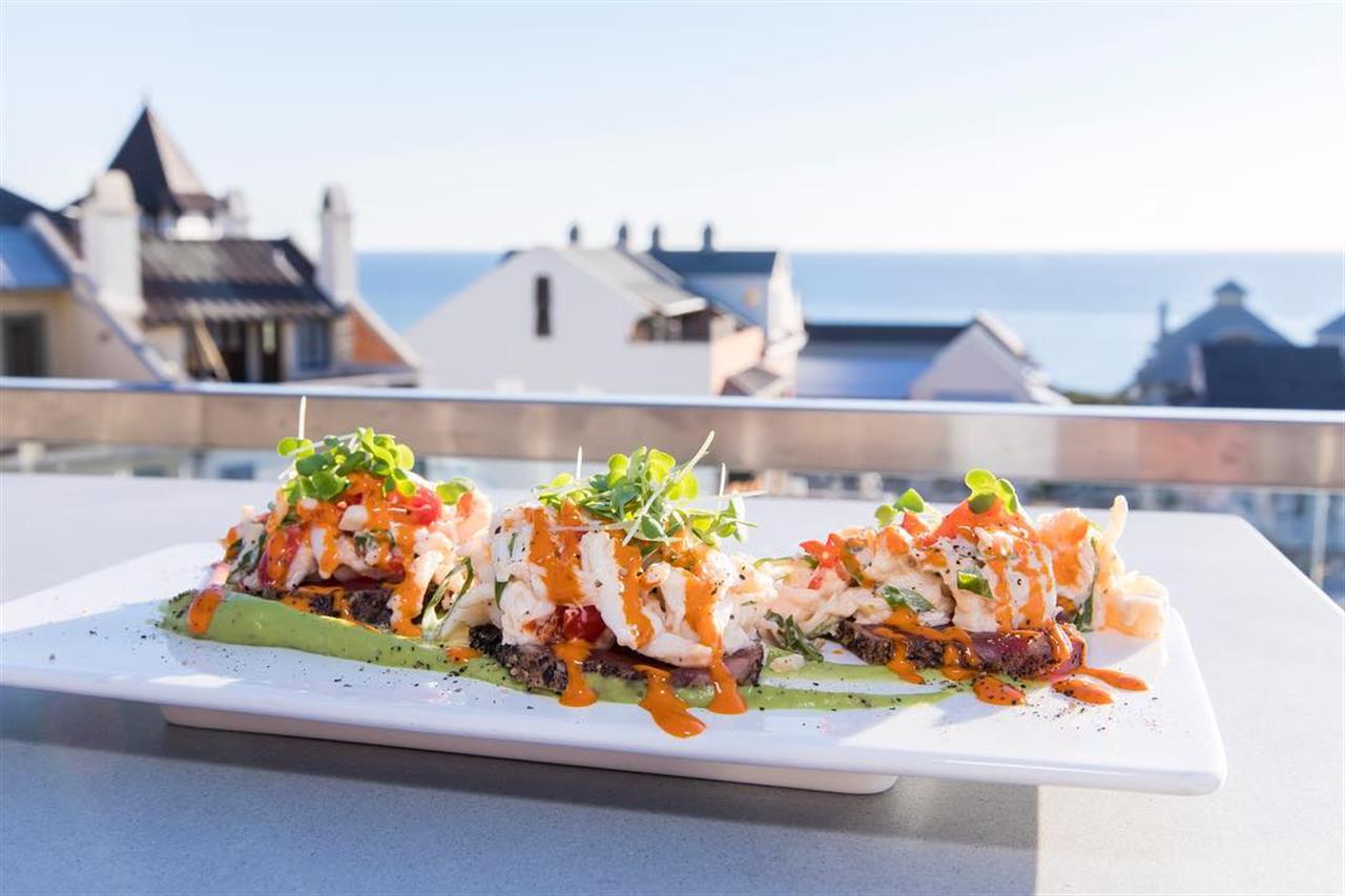 121613 Photo Credit  Pescado B