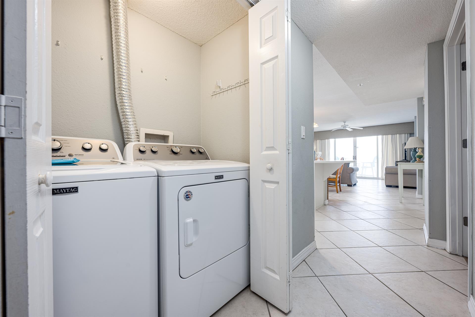 Full Sized Washer  Dryer