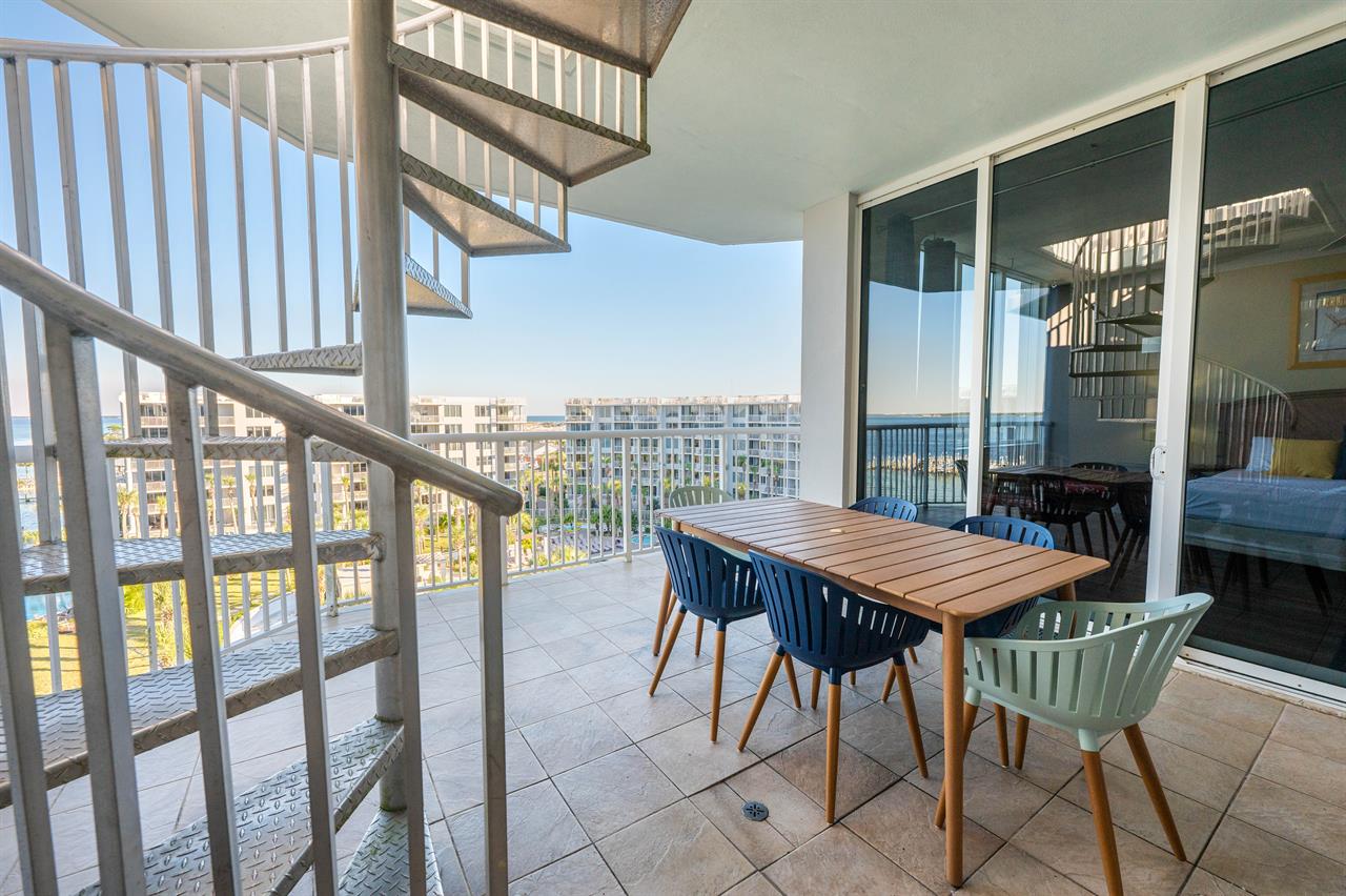 Covered Balcony