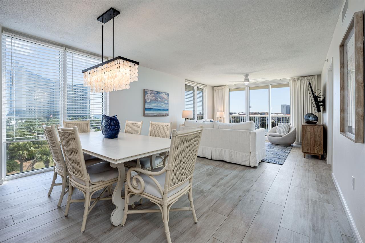 DiningLiving Areas