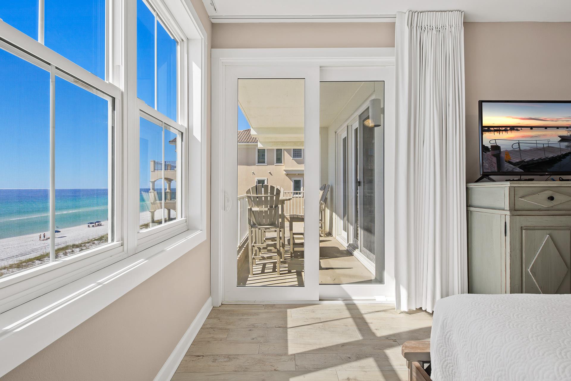 Private Balcony Entrance from Master