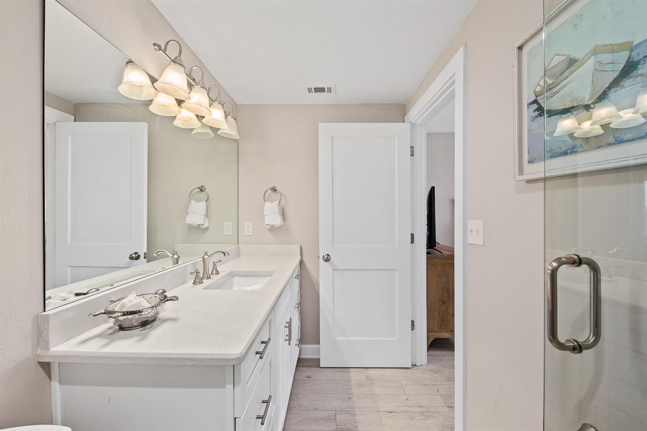 Second Guest Bath