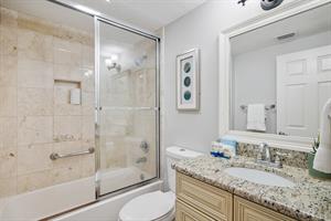 web_407 Inn at Crystal Beach _38