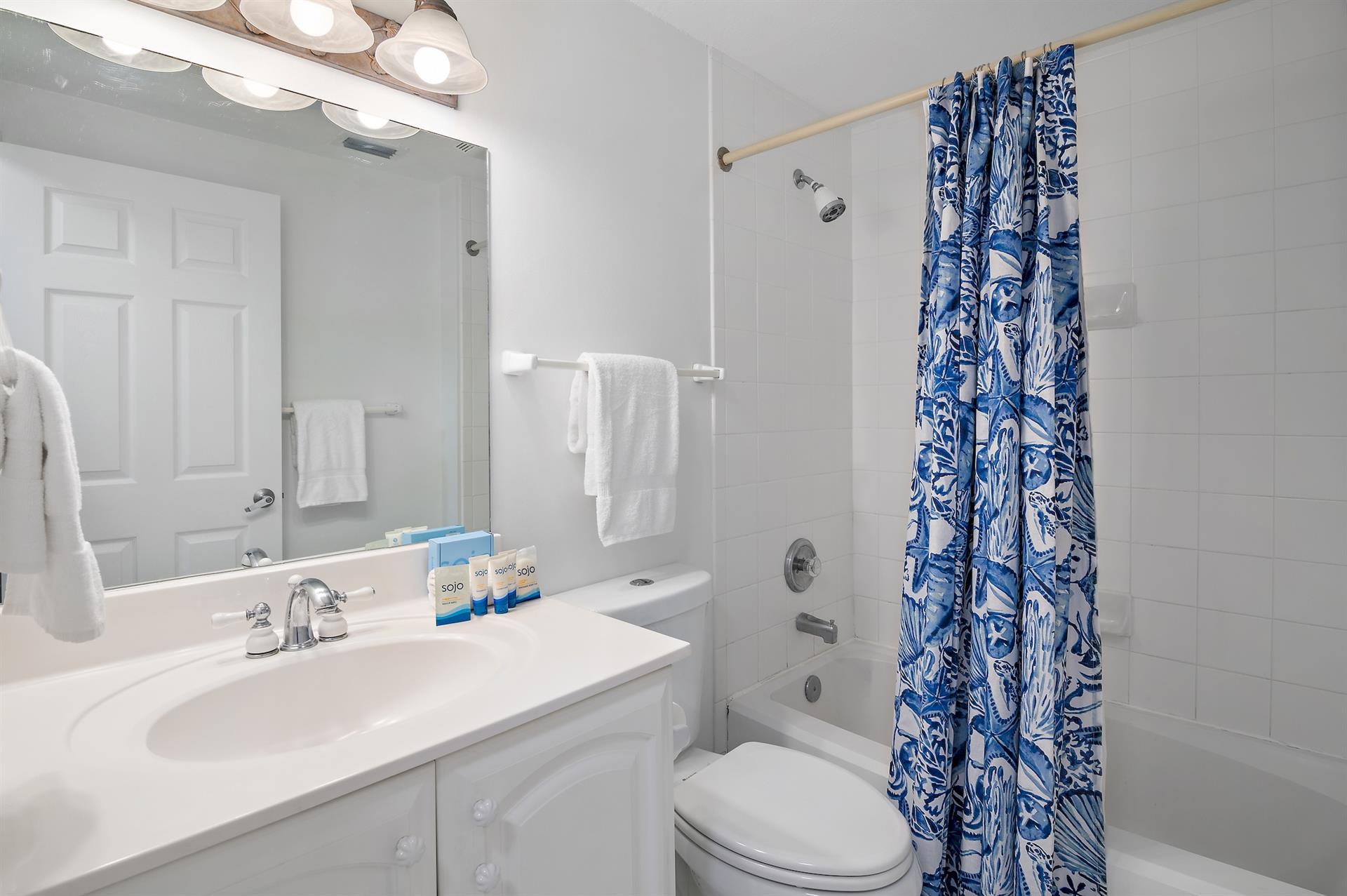 web_403 Inn at Crystal Beach _31