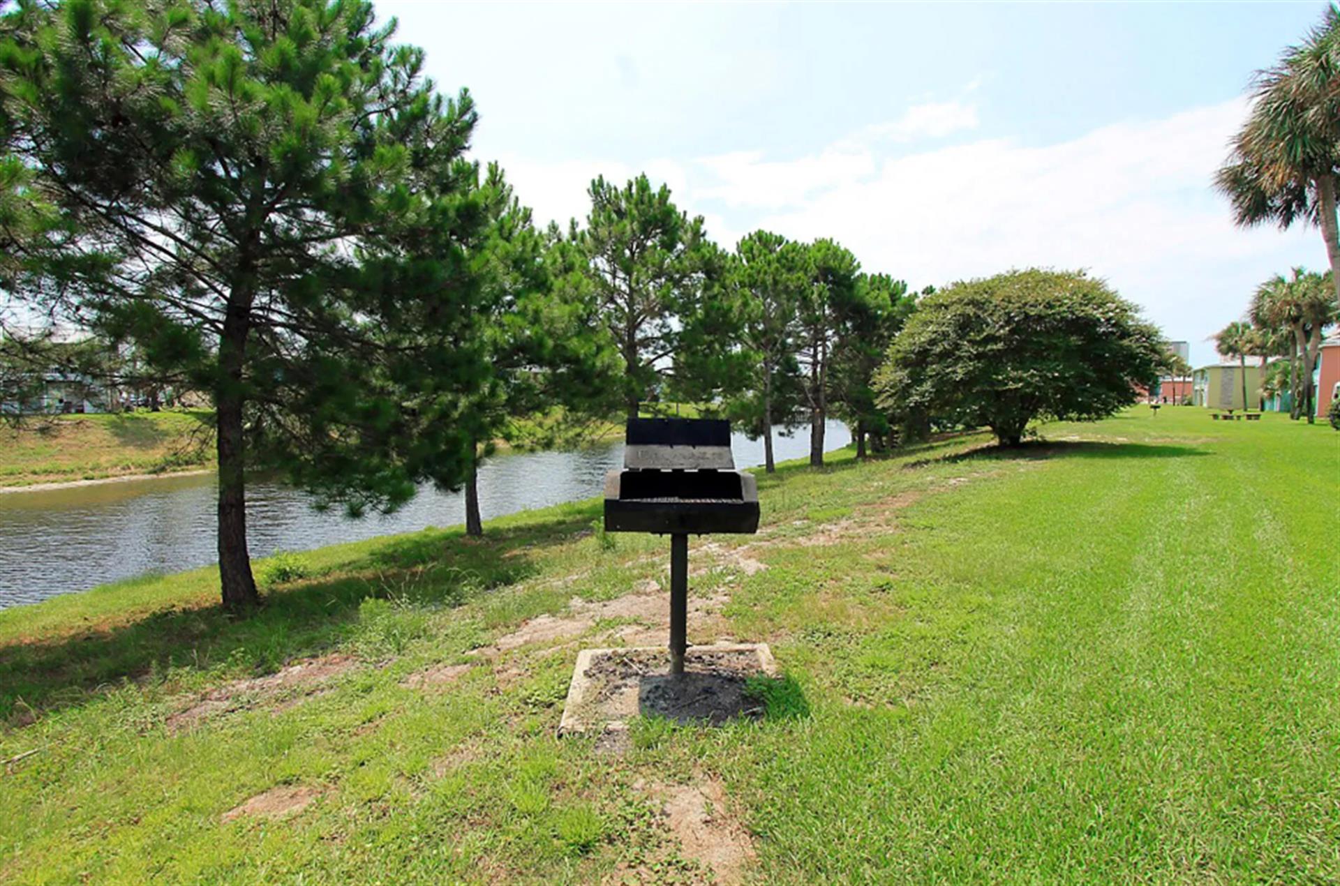 Gulf Terrace Grounds Grill Area