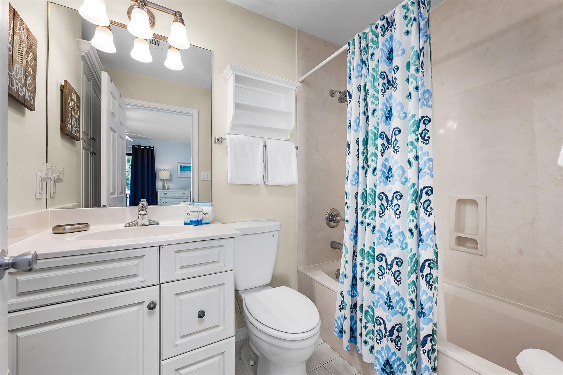 Gulf Winds 24LoRes41