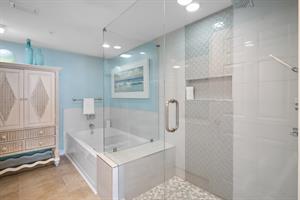 web_508A Master Inn at Crystal Beach _42