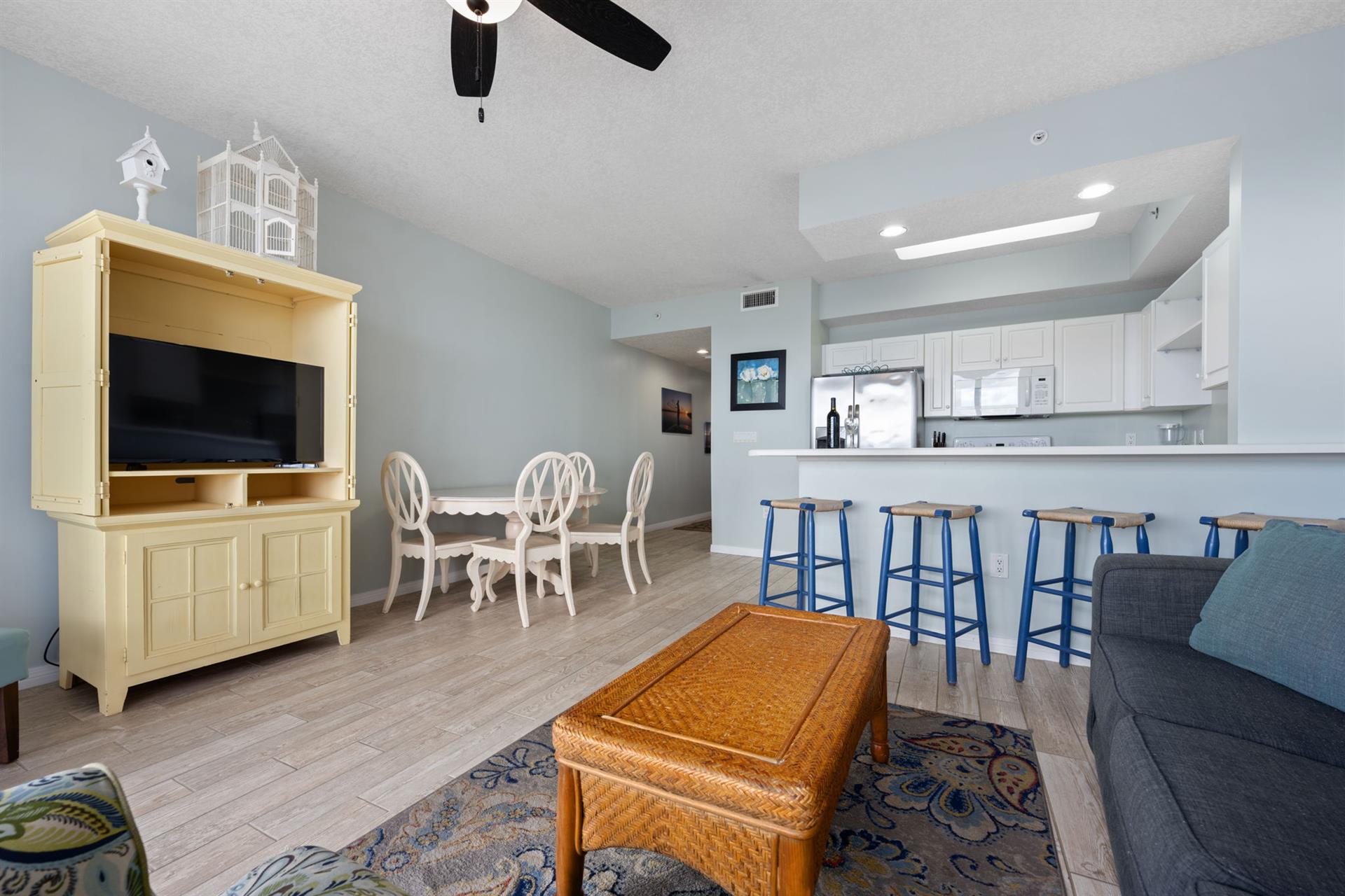 1515 Miracle Strip Pkwy SE G613FWB15