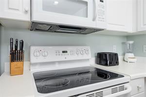 1515 Miracle Strip Pkwy SE G613FWB25