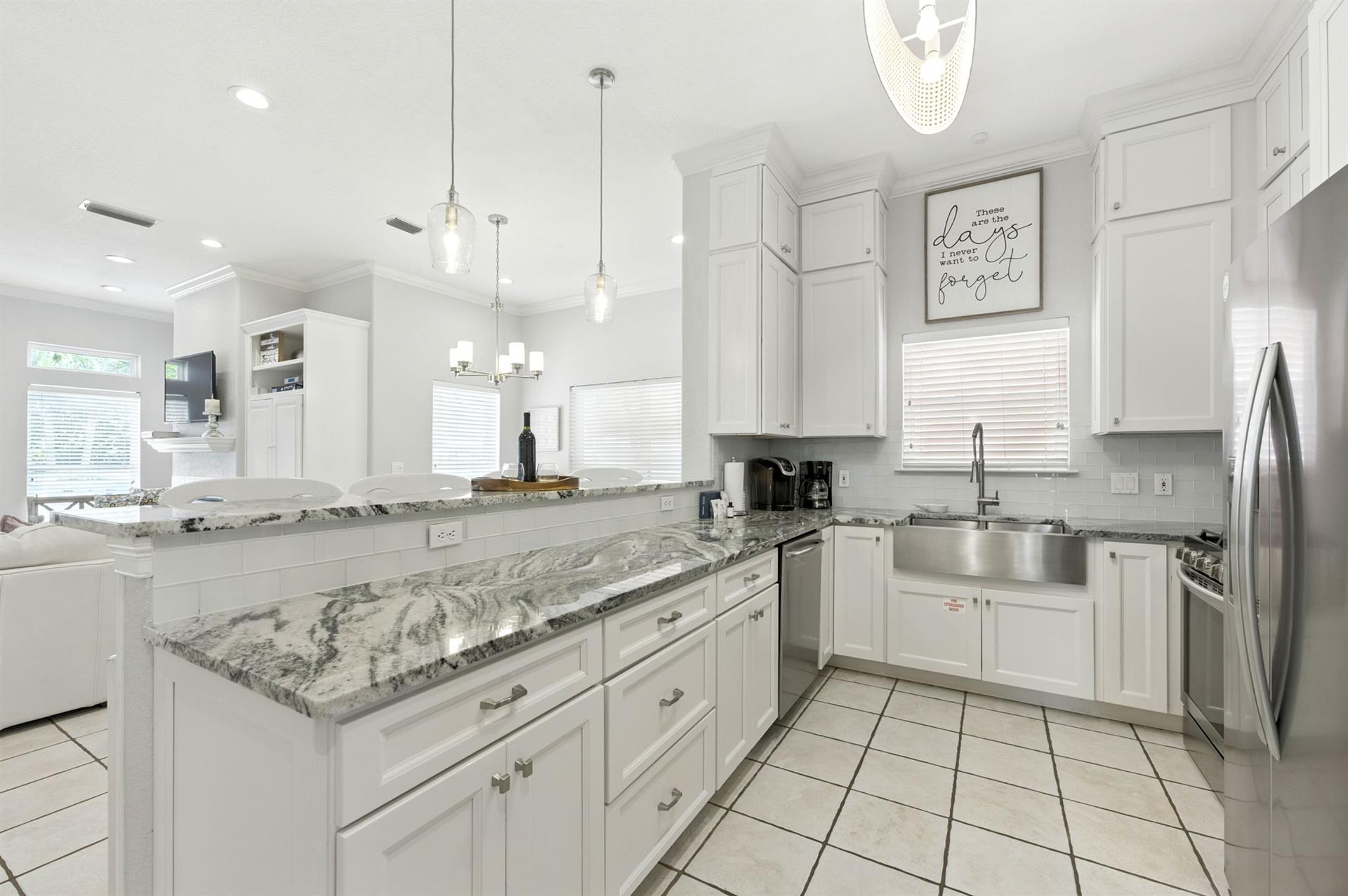 4499 Ocean View DrDestin68