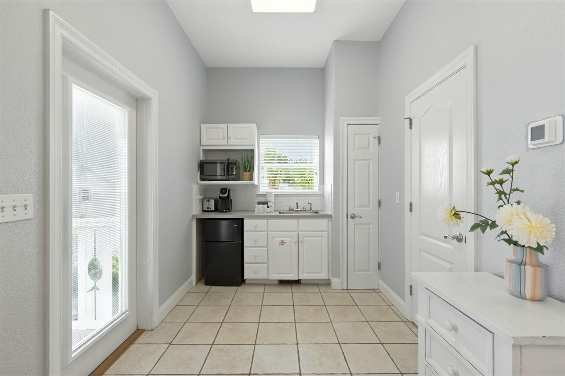 4499 Ocean View DrDestin52