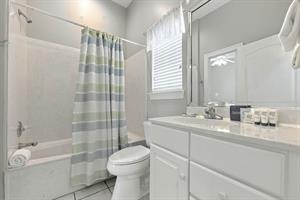 4499 Ocean View DrDestin79