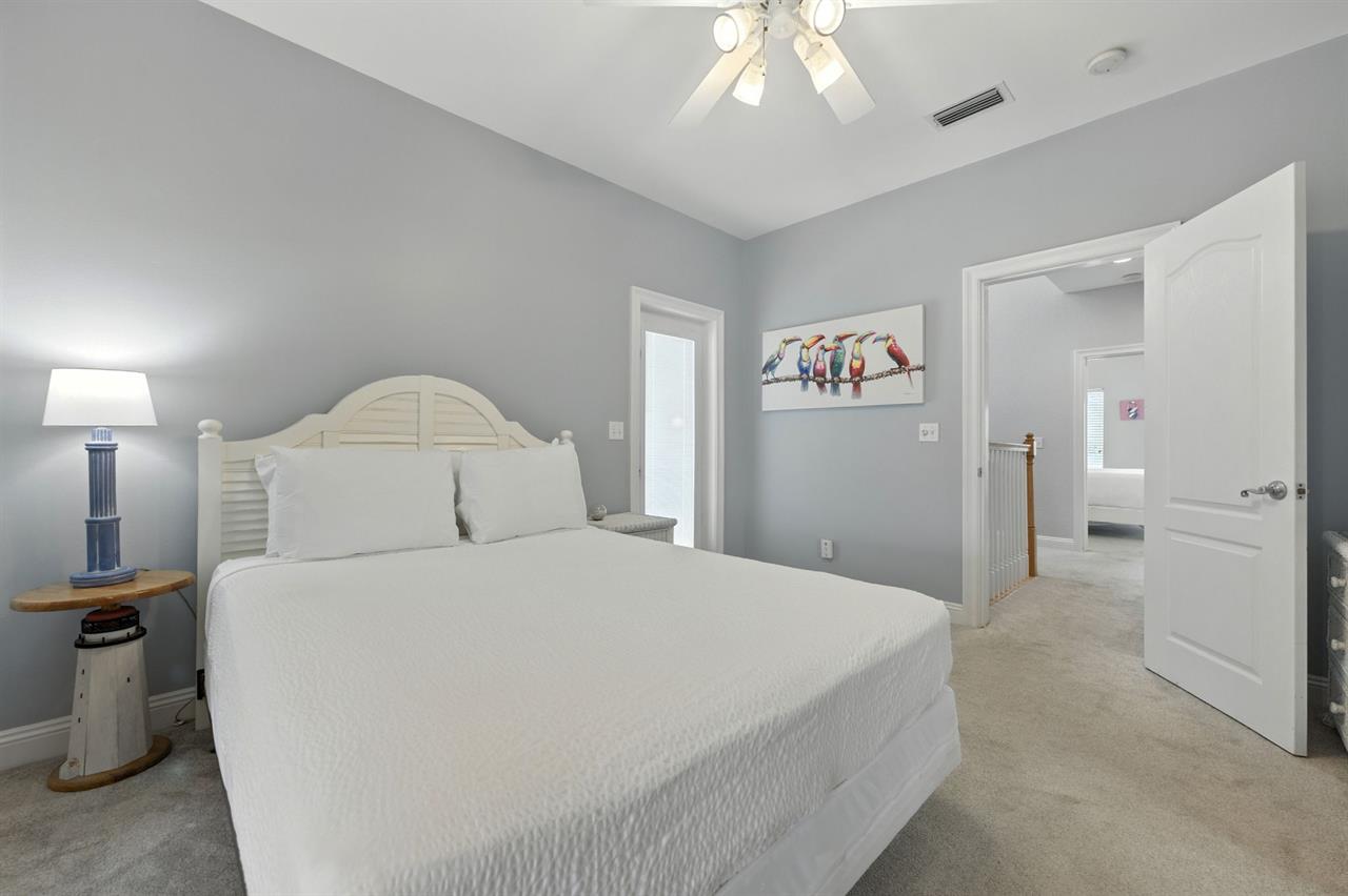 4499 Ocean View DrDestin90