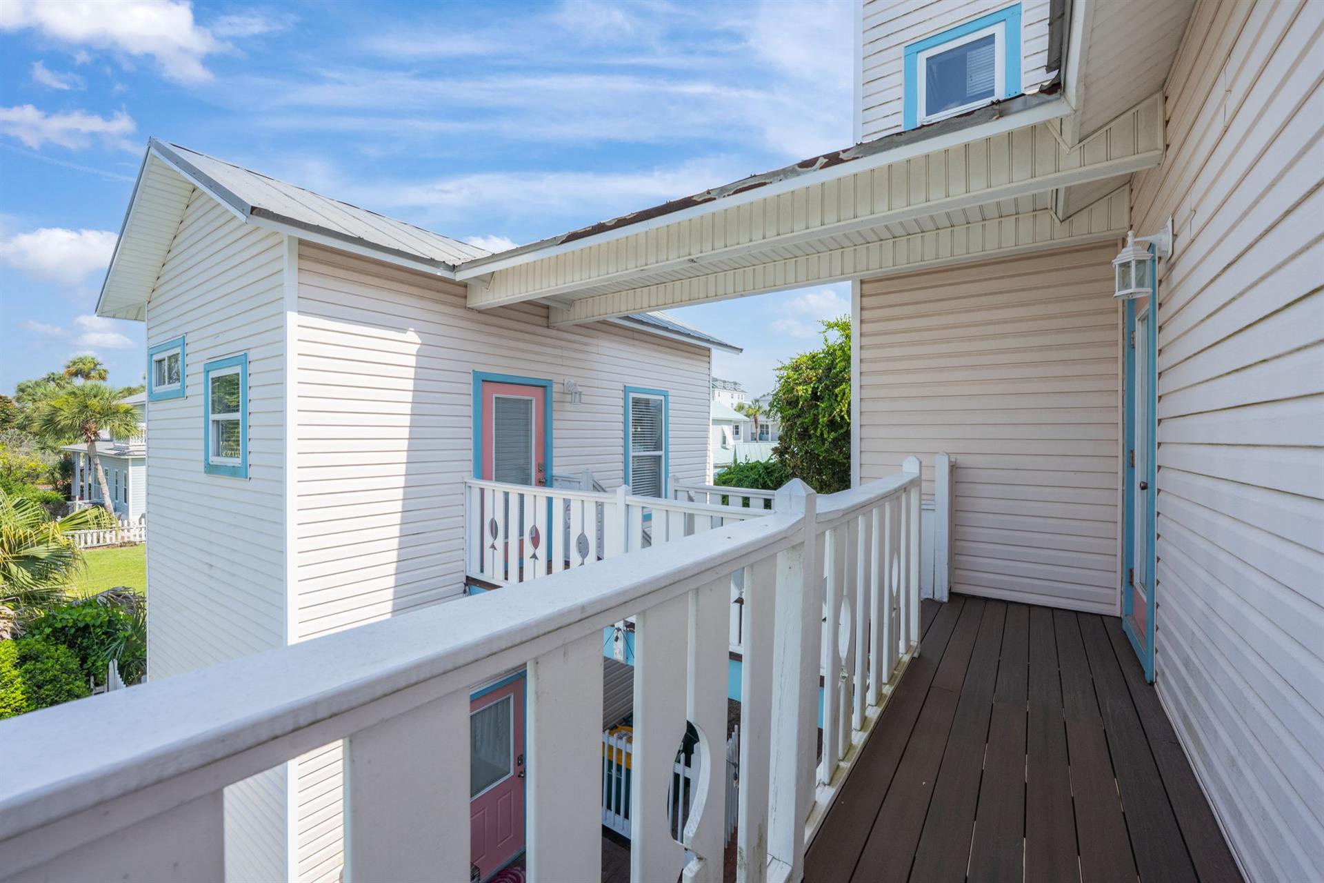 4499 Ocean View DrDestin8