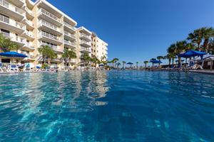 Sparkling Gulfside Pool