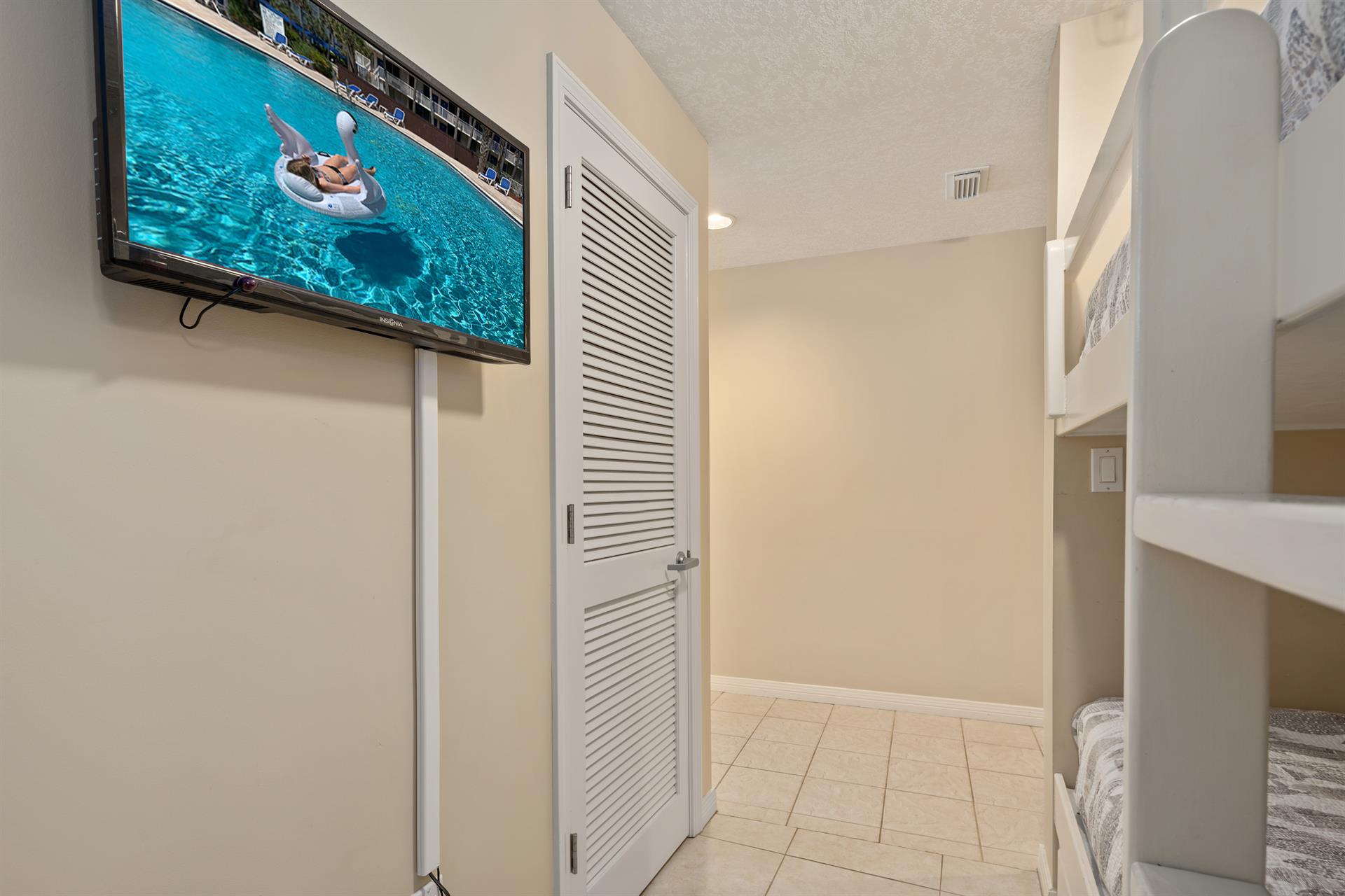 TV for Hallway Bunks