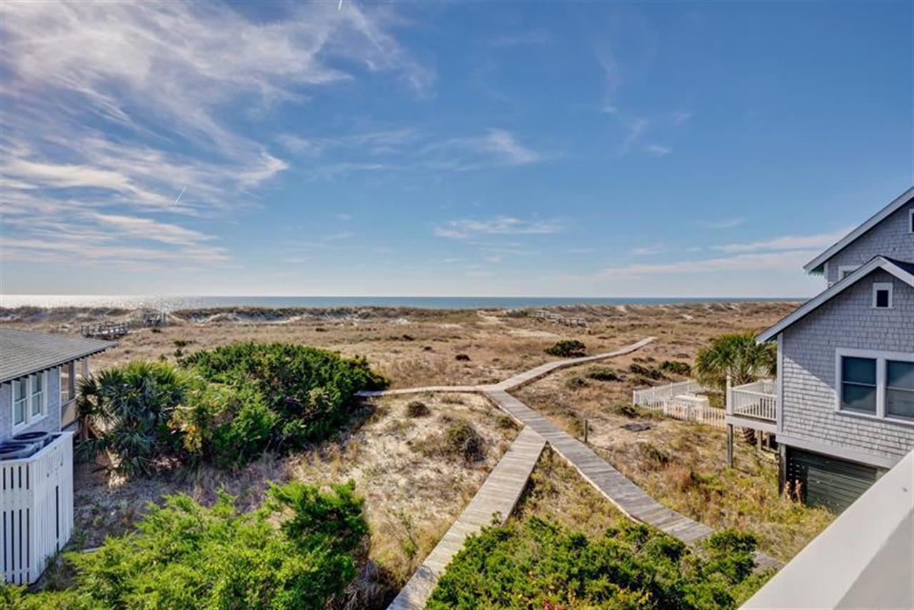 118977 Boardwalk To Bald Head Island Beaches B